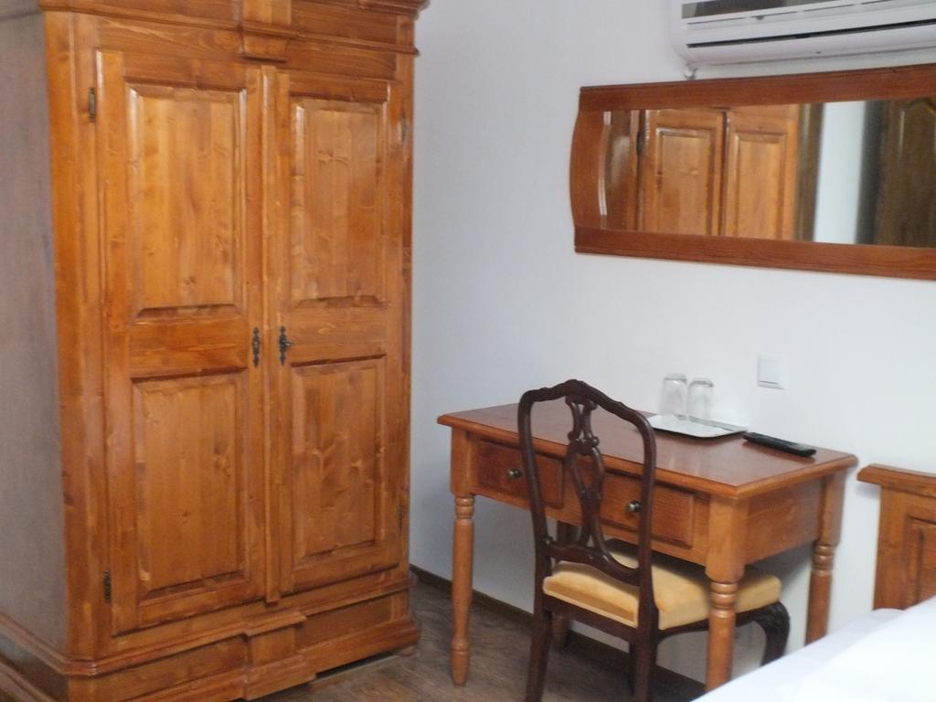 Camere De Inchiriat Onelia Alba Iulia Bagian luar foto