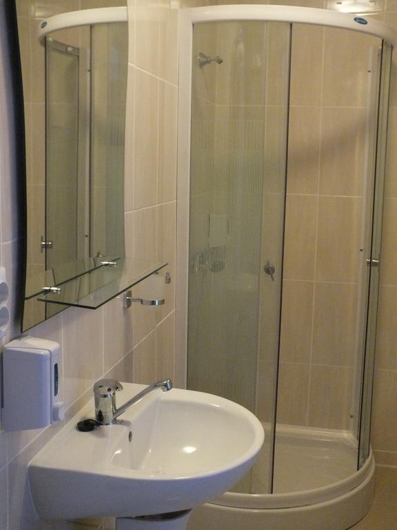 Camere De Inchiriat Onelia Alba Iulia Bagian luar foto